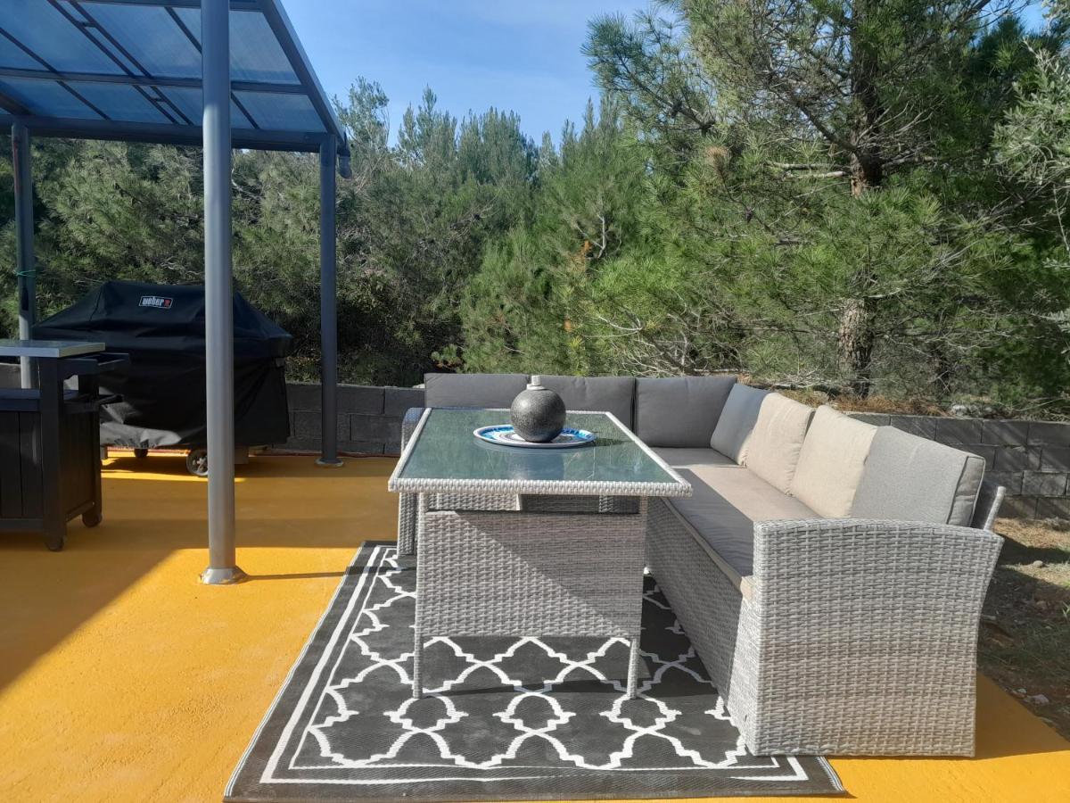 Caliente Apartments Vir A Exterior foto